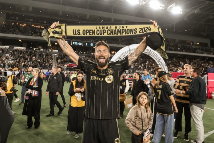 Giroud returns to French football with Lille after leaving LAFC