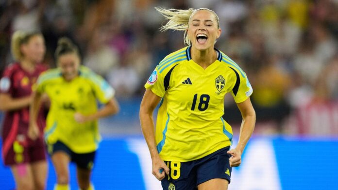 Sweden secure top spot in Group C by thrashing Germany