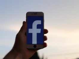 how to comment anonymously on Facebook