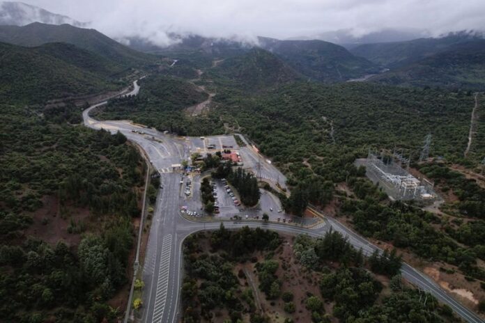 Chileâ€™s Codelco makes headway to reach trapped El Teniente miners 
