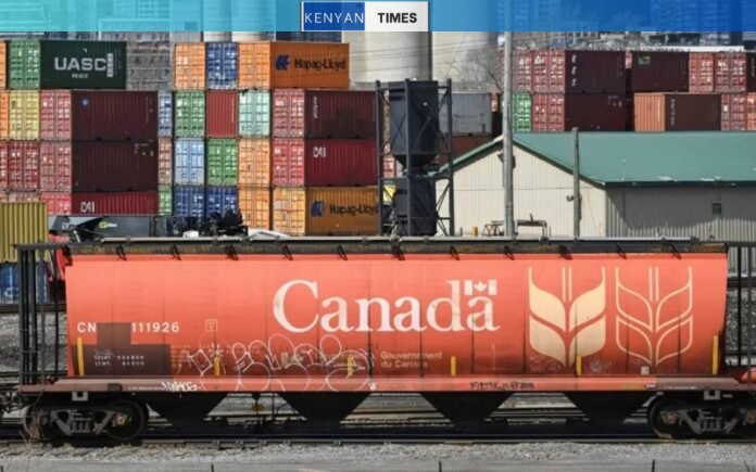 Trump increases tariff on Canada from 25 pct to 35 pct
